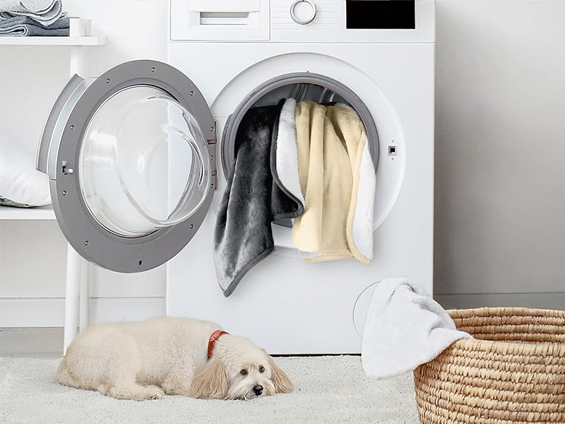 Waterproof Pet Blanket |3-Layer Warmth & Spill-Proof Protection